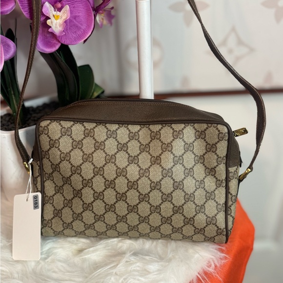 Gucci Brown Canvas and Leather Shoulder Bag with Red & Green Web - Picture 11 of 16